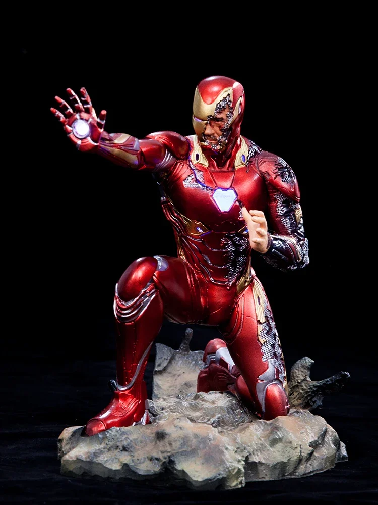 23cm Final battle battle damage Iron man MK50 Mark 50 figure model palm chest can shine LED light resin statue Collection model