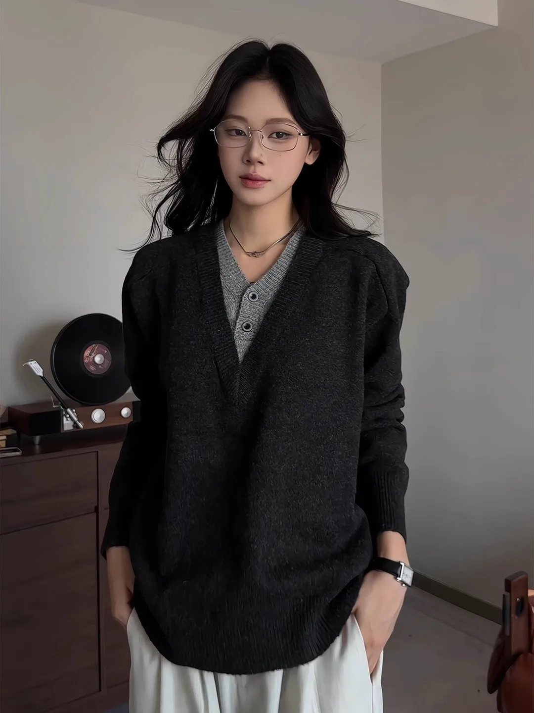 Deep ey V-Ne Knitted Sweater Men's Base Layer Patchwork Leisure High-End Feeling Autumn Winter  irt Ci Walk Casual