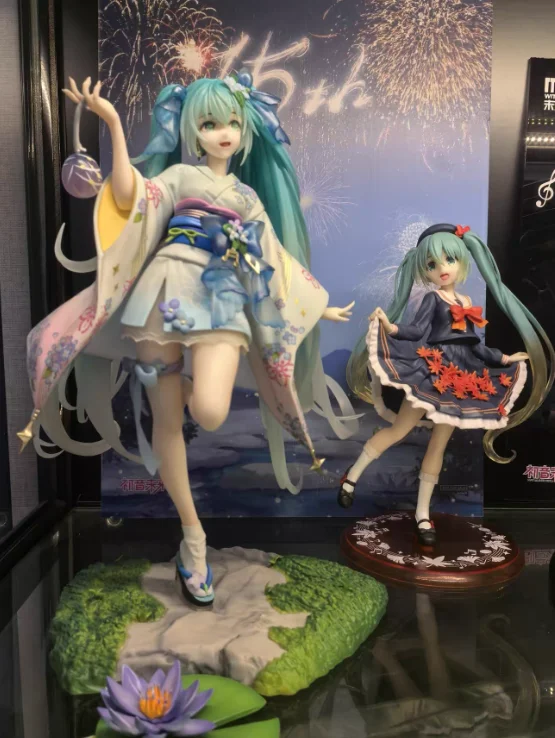 

【SF】In Stock F:NEX POPPRO Miku 1/7 Scale Original Figures Collection Gift