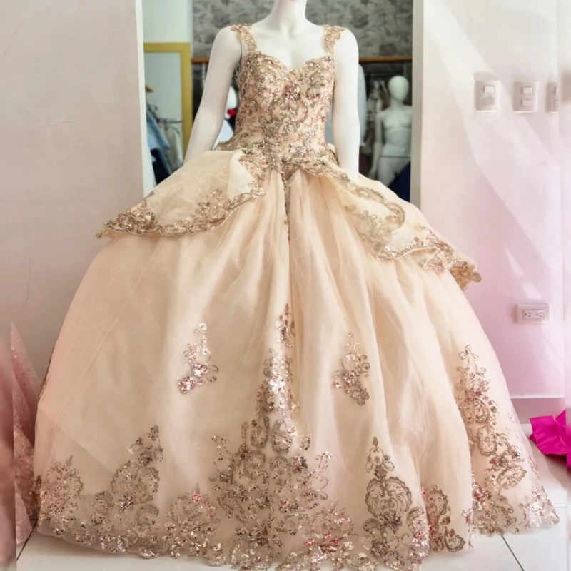 

Champagne Shiny Quinceanera Dresses Off The Shoulder Applique Lace Beading Crystal Bow Tull Party Birthday Sweet 16 Dress Vestid