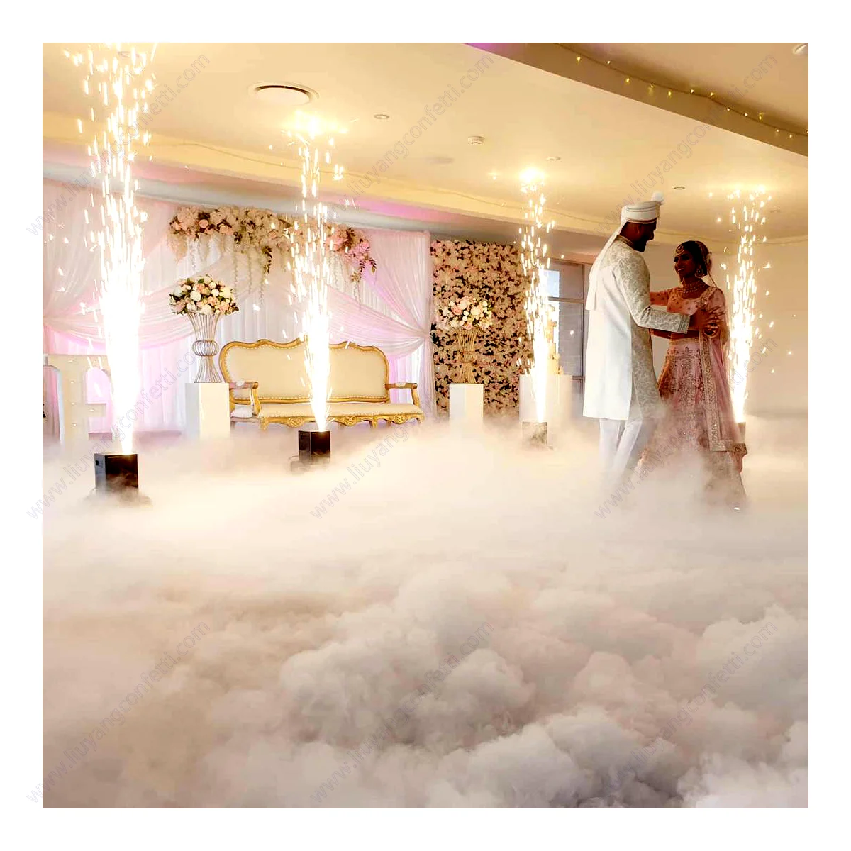 

Электрический мини-титановый порошок для вечеринки с определением пола, свадебный беспроводной 750 Вт, сценический огонь, электронная пиротехника FX, машина с холодной искрой