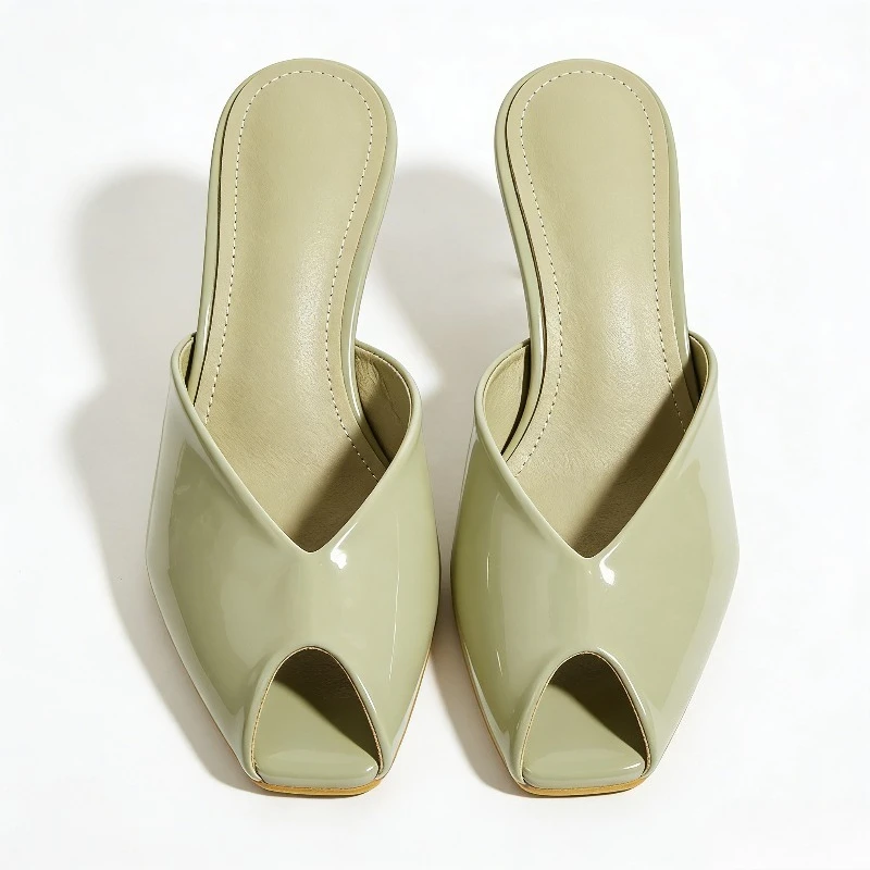 

Летние дизайнерские женские туфли-мюли 2026: элегантные босоножки на шпильке с открытым носком, повседневные и комфортные