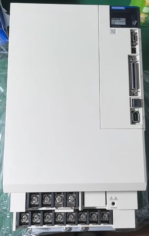 Genuine original SGD7S-470A00B202 Brand new Servo Drive SGD7S 470A00B202，Fast shipping