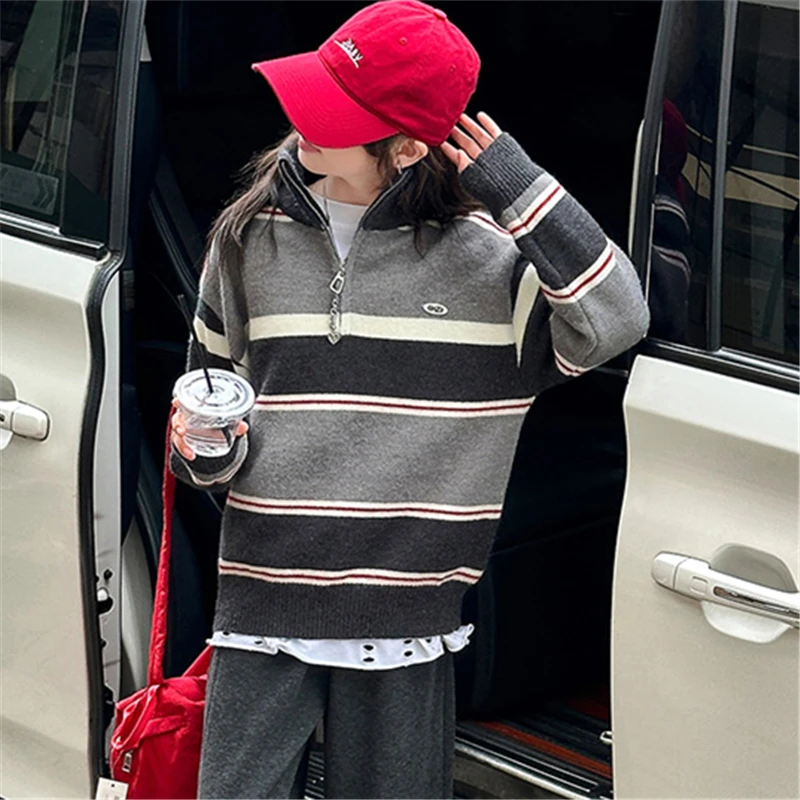 سترة جديدة لخريف 2025 للمراهقات بنصف سحاب سترة أنيقة للأطفال مخططة بياقة مدورة تريكو لعمر 5 6 7 8 9 10 11 12 13 14 Y