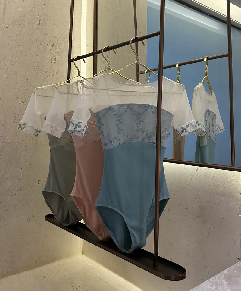 

Балетный купальник с вышивкой и короткими рукавами для девочек, гимнастический комбинезон, одежда для йоги, балетный тренировочный комбинезон, танцевальная одежда для взрослых