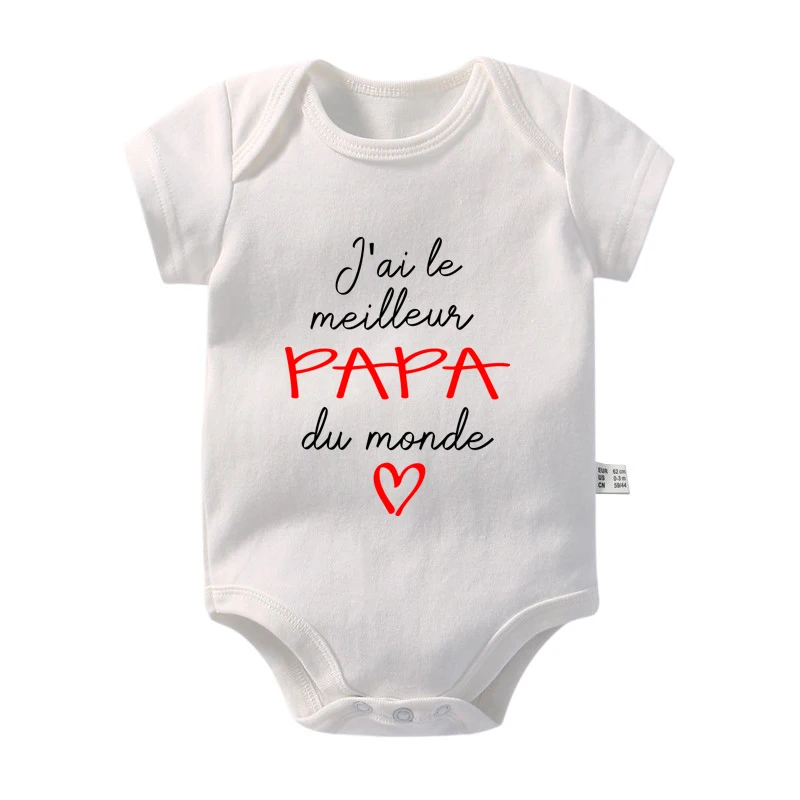 Cotton baby bodysuit with Mom or Dad message – Newborn gift for parents