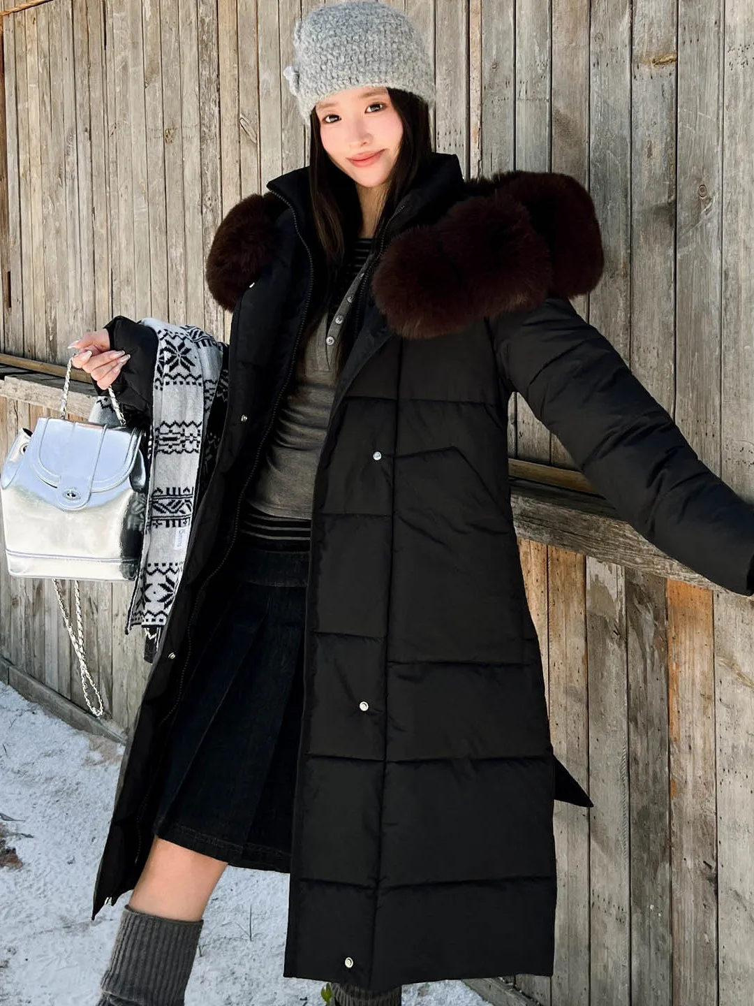 High-End Women's Winter Jacket Long over Knee Thickened Hooded down Cotton Coat Fashionable Commute Style Warm Zipper Closure