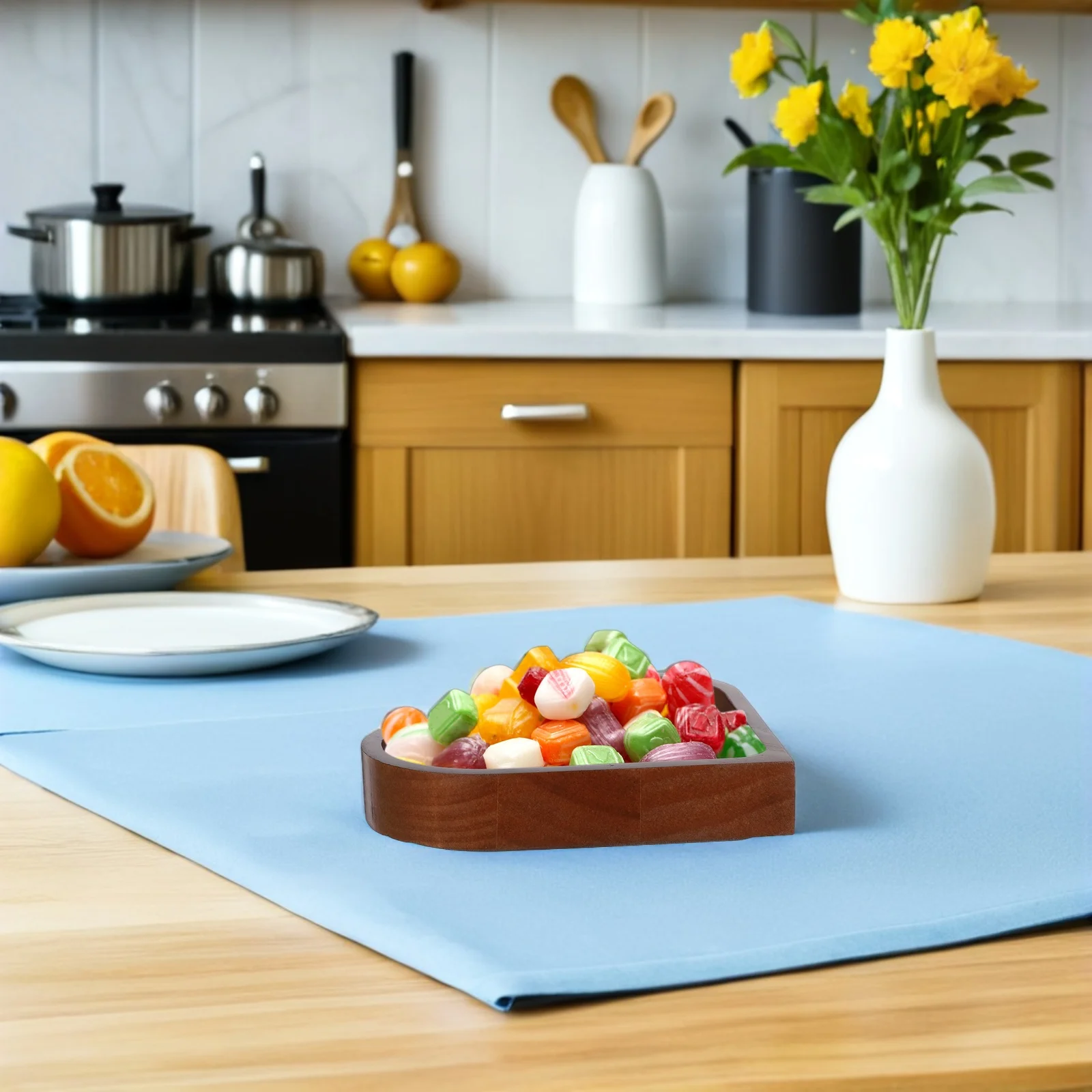 

Solid Wood Heart Shaped Candy Plate Pine Snack Tray For Dessert Fruit Cheese Serving Decorative Platter Valentine'S Day Party