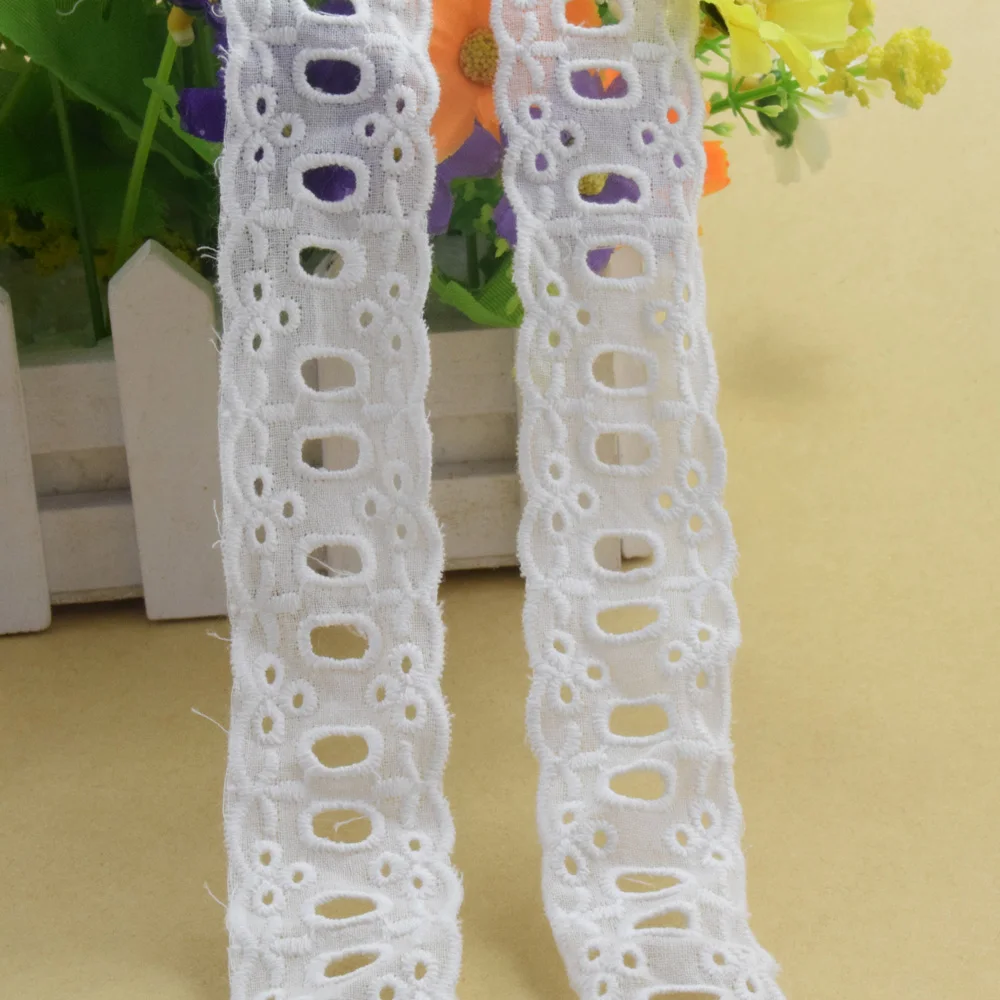 2.6cm Wide White Pure Cotton Embroid Lace Sewing Ribbon Fabric Guipure Diy Trims Knitting DIY Dress Garment Accessories#3804