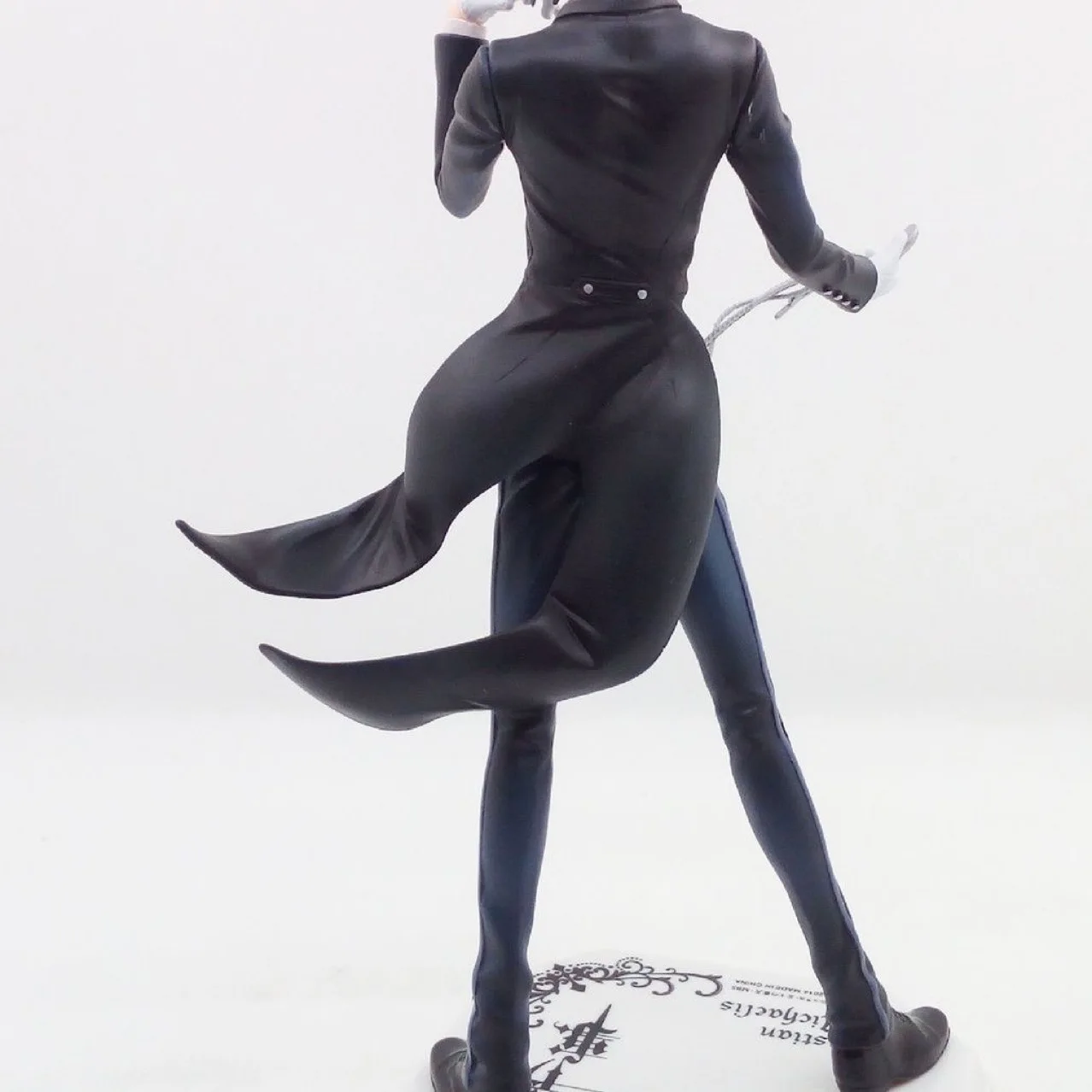 20CM Anime Black Butler Sebastian Michaelis Figur Stand Up Animation Modell Spielzeug Geschenke Sammlung Dekoration Ornamente PVC