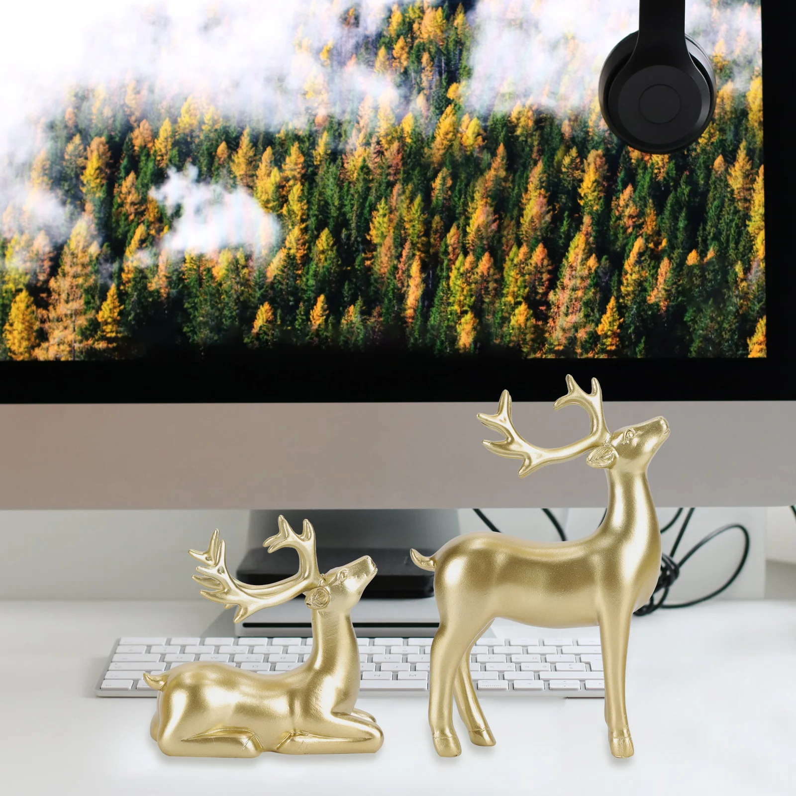

2pcs Lucky Premium Resin Xmas Decoration For Home Desktop Bookshelf Desktop Adornment Cabinet Ornament Deer Home Decor