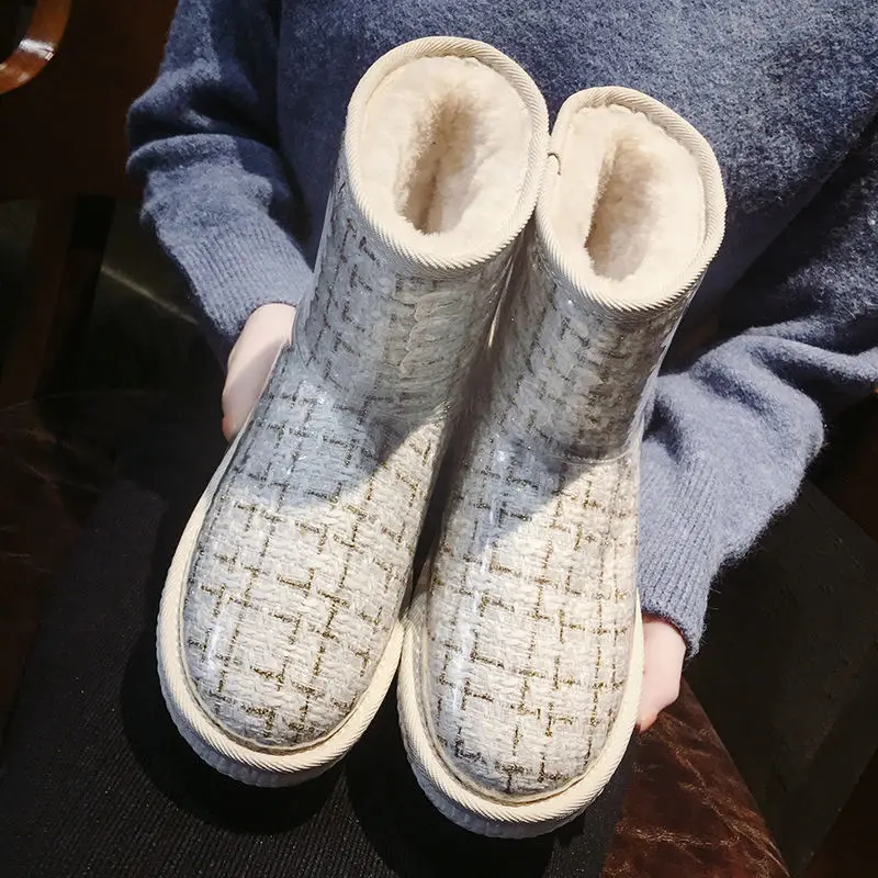 

New short boots, thick snow cotton shoes, winter women's shoes, warm and fluffy bread shoes, trendy