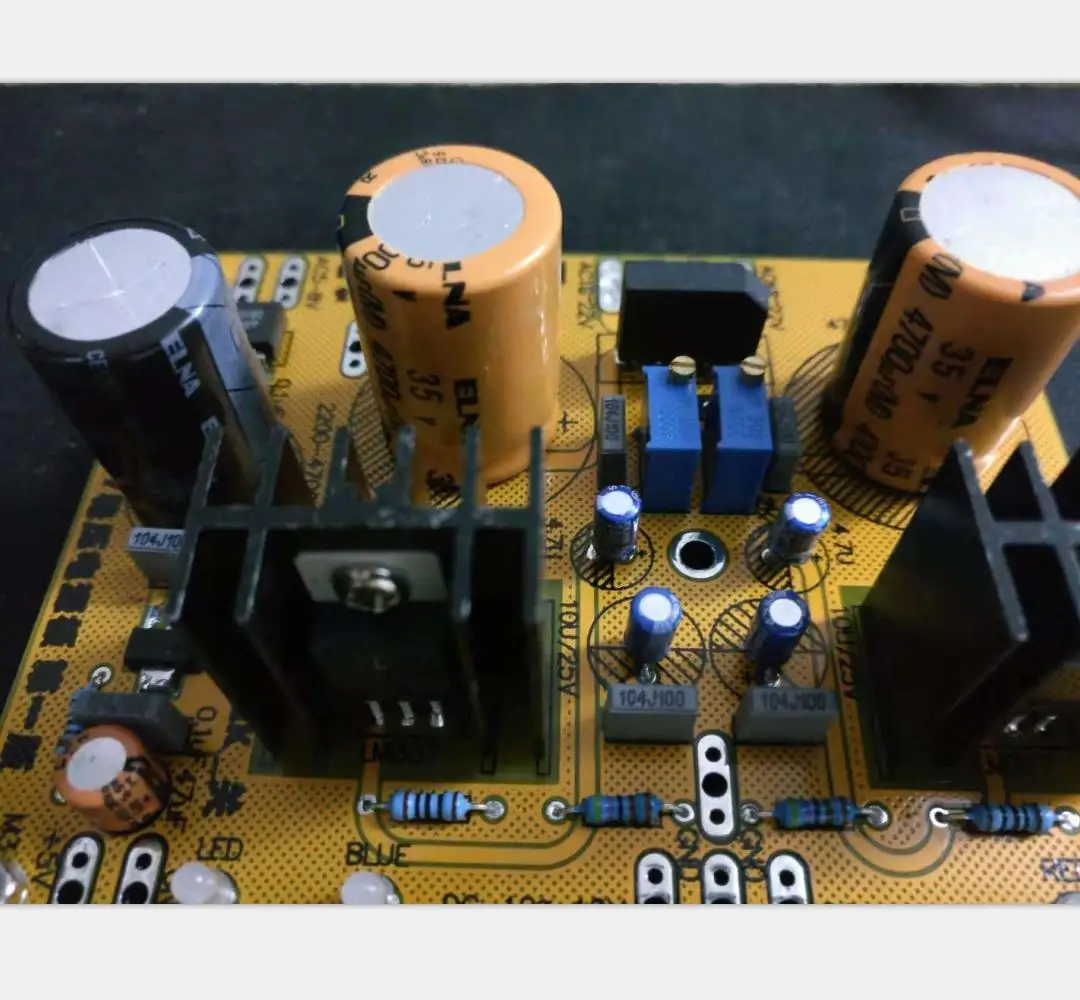 発熱電圧レギュレーター電源ボード