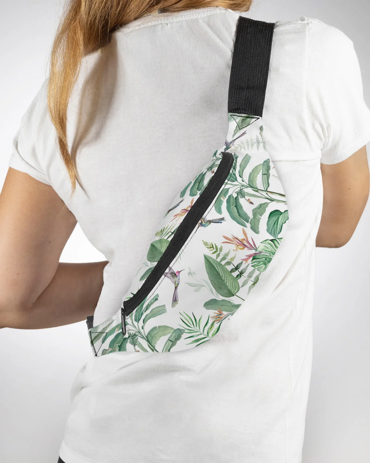 

Idyllic Tropical Plants Palm Leaves Men Women Waist Bag Fanny Pack Purse Phone Belt Bag Wallet Pouch Waterproof Banana Hip Bags