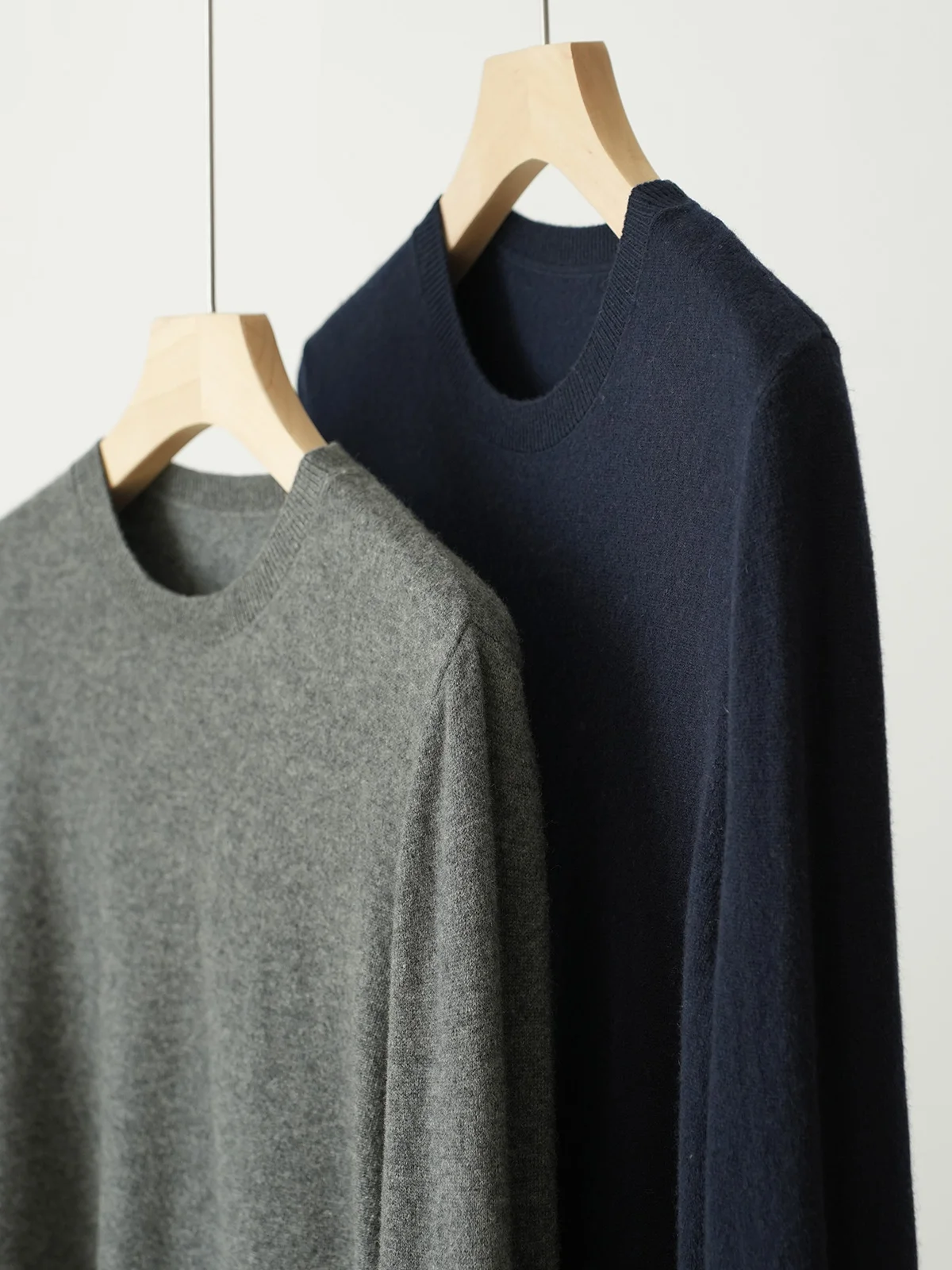 

Men's Knitted Wool Camere Sweater round Ne Base irt Large Size Autumn Winter Sle Youthful Vitali Pure Color Knitwear