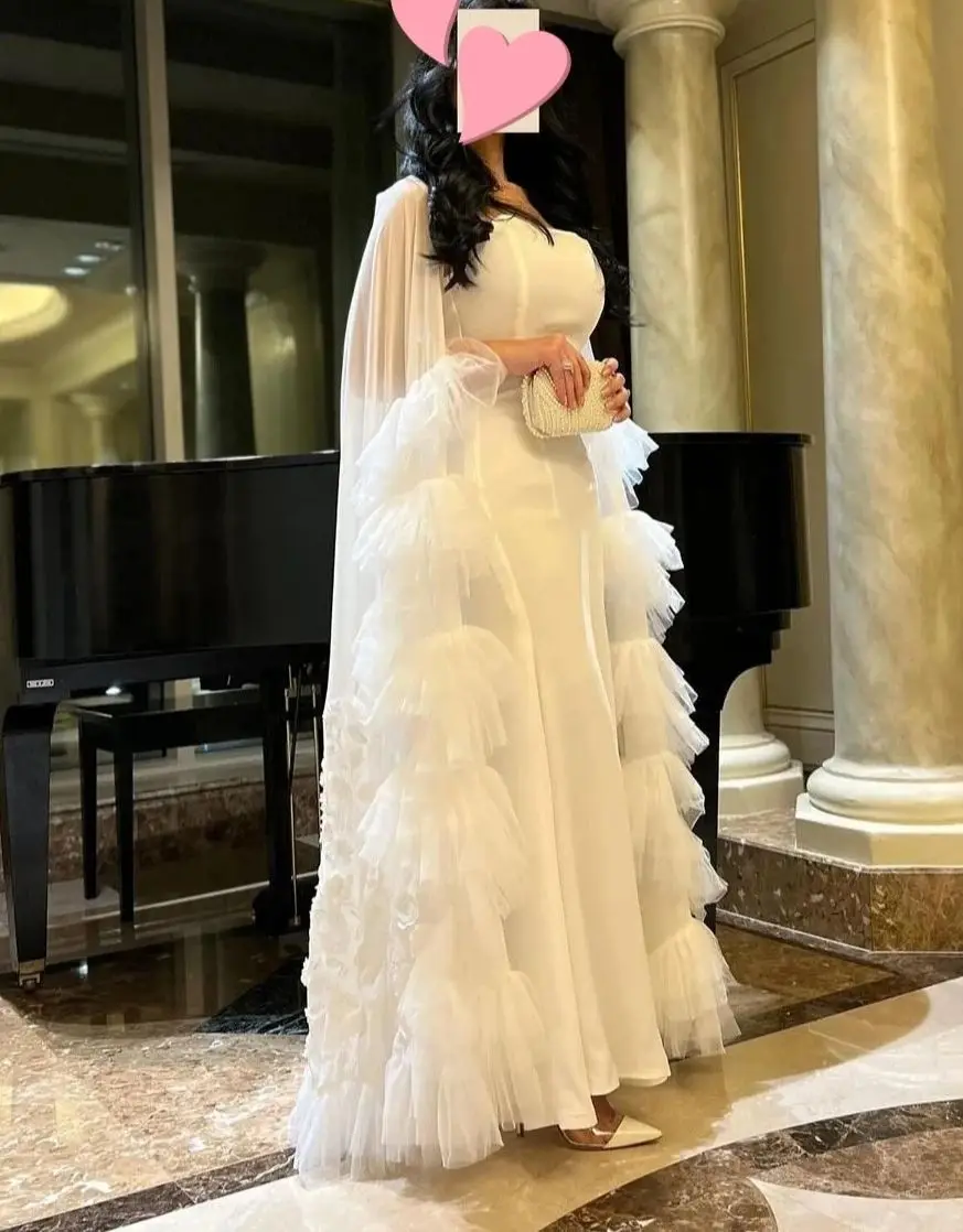 فساتين سهرة فاخرة من الساتان الأبيض من Jirocum برقبة مربعة فستان حورية البحر مع كيب وكشكشة مرفقة للحفلات الراقصة