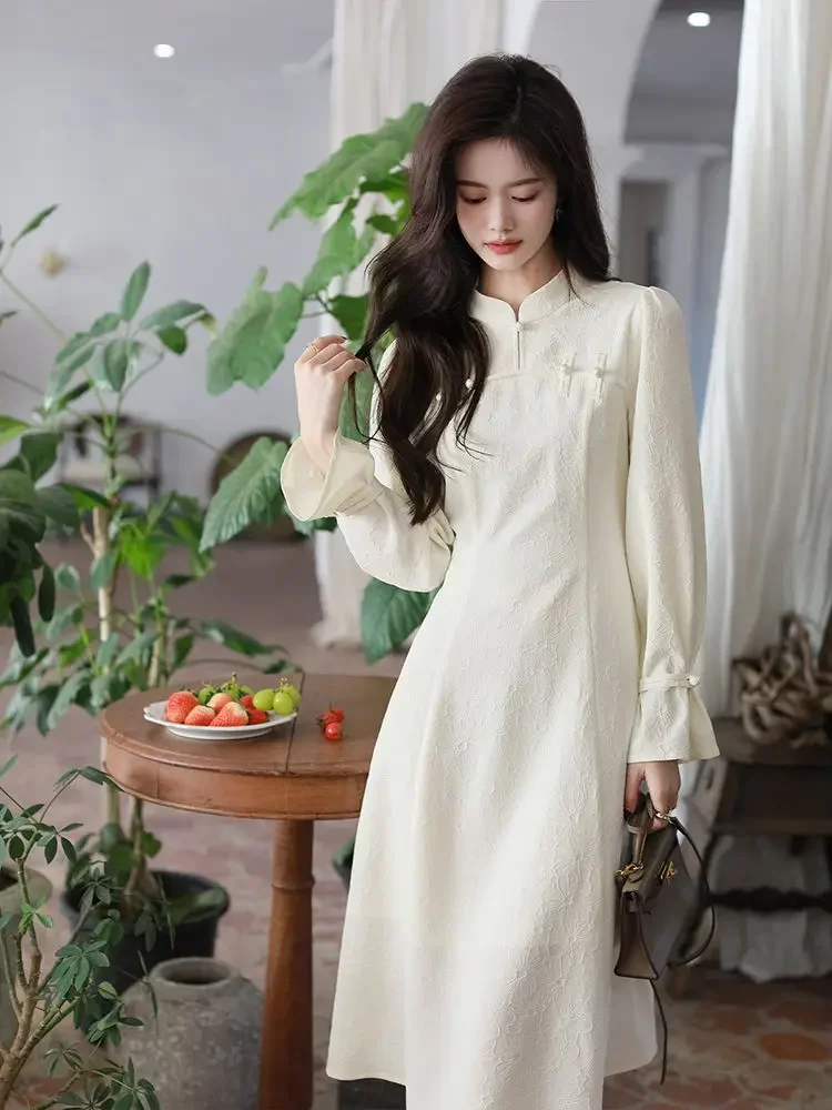 New Chinese Dress For Women's Spring/Summer 2024 New Slim And Gentle Long Sleeved Mid Length Improved Qipao Solid Color Dress