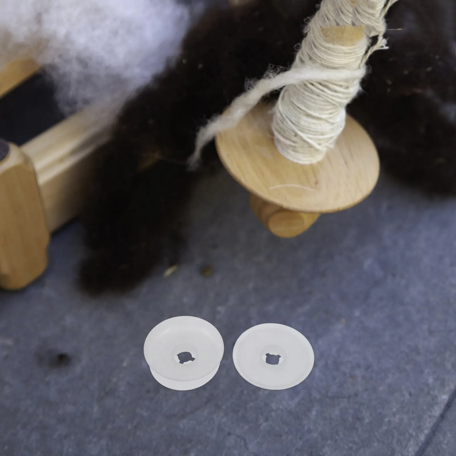 

10Pcs Cord Spool Organizer No-Tangling Plastic Thread Bobbins Sewing Embroidery Wire Spools Craft Storage Tool