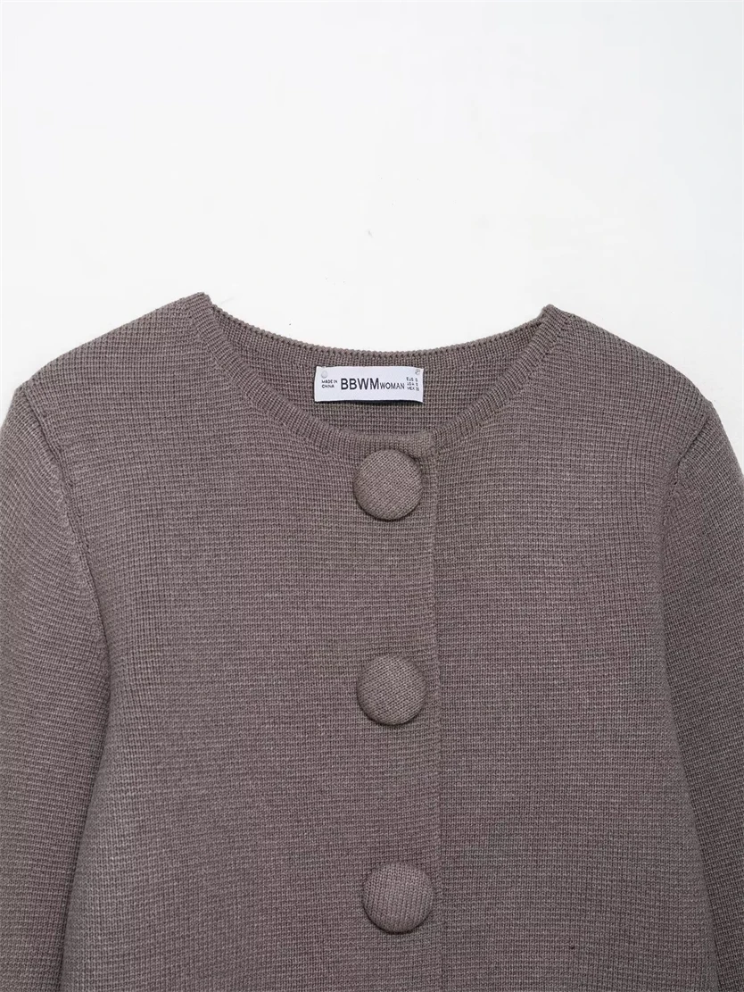 여성 니트 가디건 2025 신상품 패셔너블한 여성 니트 가디건 커버드 버튼 디자인