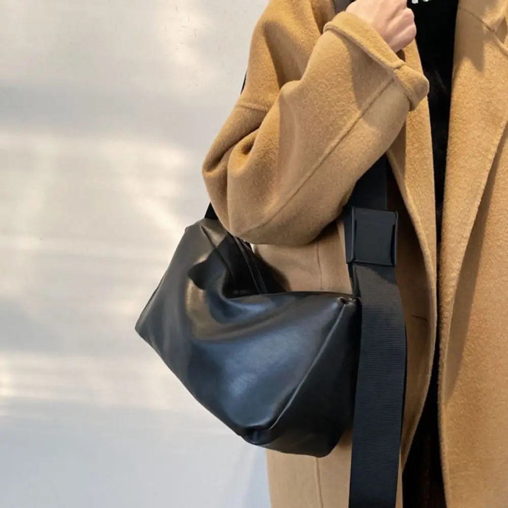 

Модная сумка через плечо из искусственной кожи в стиле Харадзюку, большая вместительная однотонная сумка для фитнеса и тренировок, мягкая водонепроницаемая спортивная сумка через плечо для спортзала