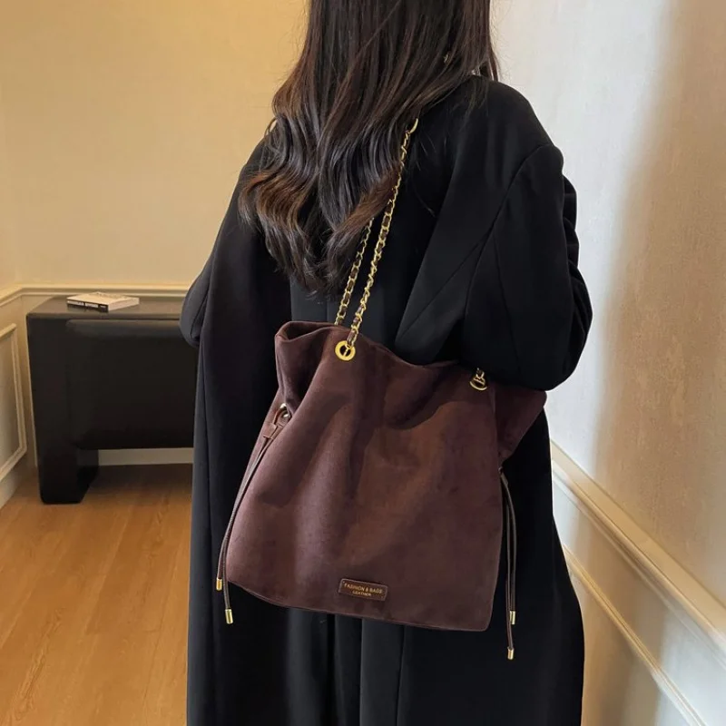 

Chic Women's Crossbody-Bag Made Of Comet-Patterned Leather With Fluffy Gibraltar Elegant Spacious Soft Daily Look