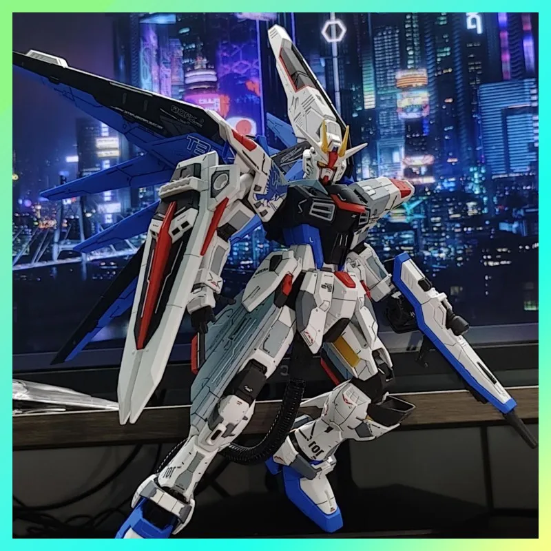 

【IN STOCK】SUPA Model 1/100 FM ZGMF-X10A Freedom Shanghai Assembly Model Kits Action Figure Robot Plastic Model Gifts Toys