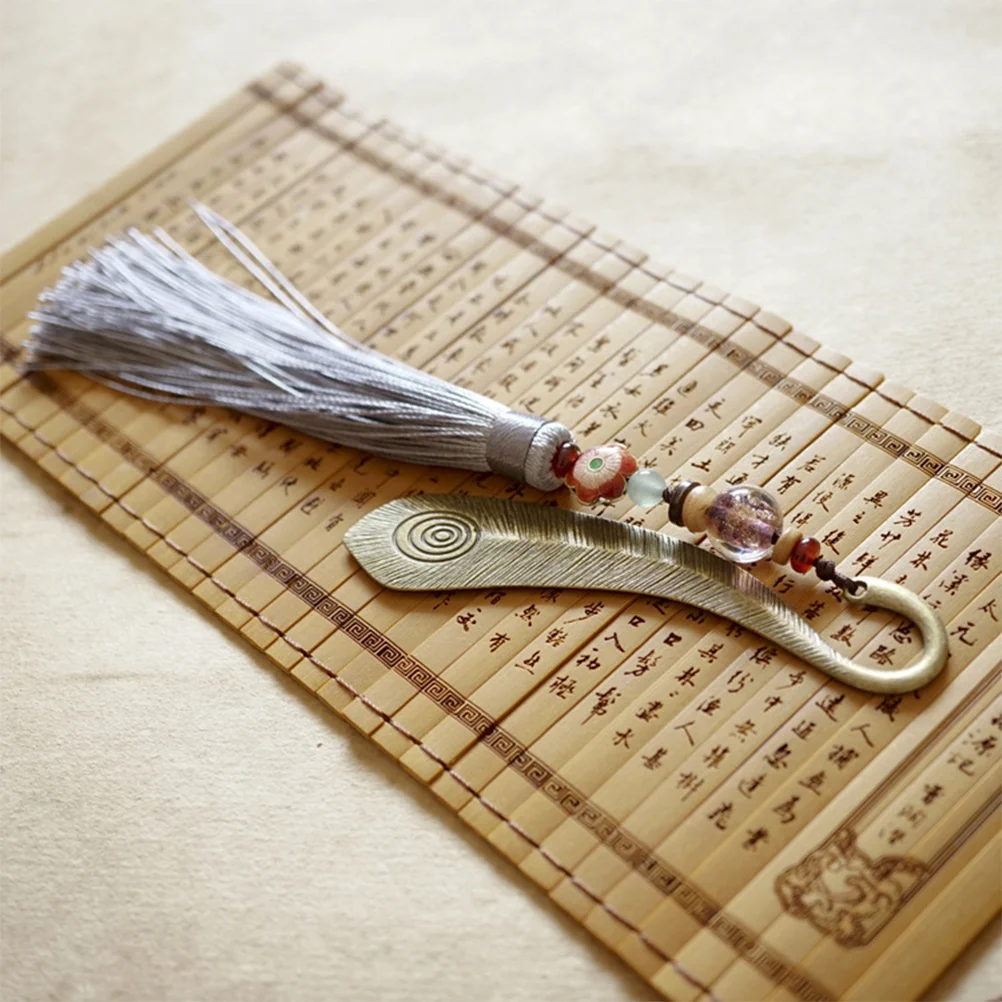 

1Pcs Tassel Metal Bookmark Chinese Style Creative Vintage Traditional Page Marker for Readers Writers Students Gift