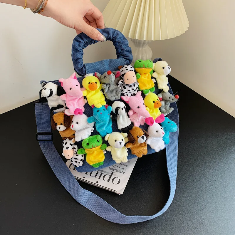 Sacs à main en denim pour femmes, décoration de jouets de dessin animé, sacs à main et sacs à main pour femmes, poupées mignonnes, design initié,