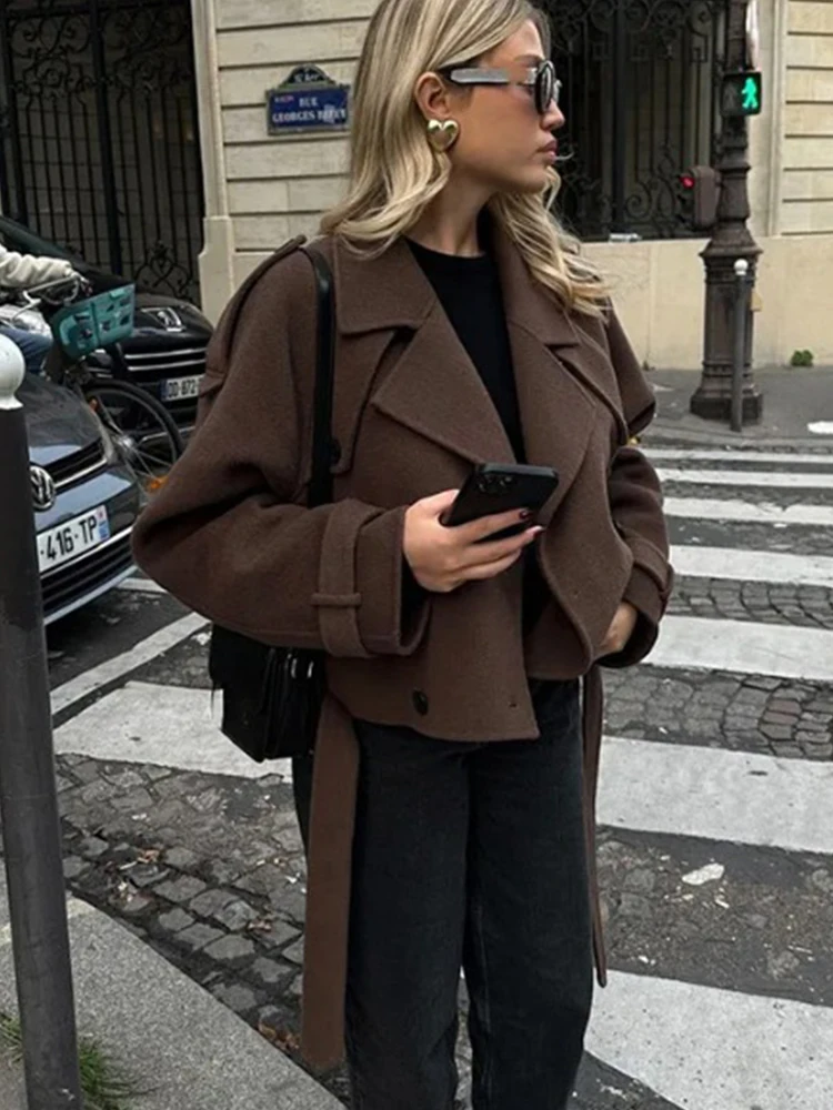 Рисунок 2 - Винтажное коричневое шерстяное пальто