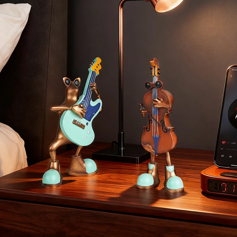 18.2cm Violin Ghost Tree Frog Resin Sculpture Unique Desktop Themed Collectible Home Decoration Crafts for Music Enthusiasts