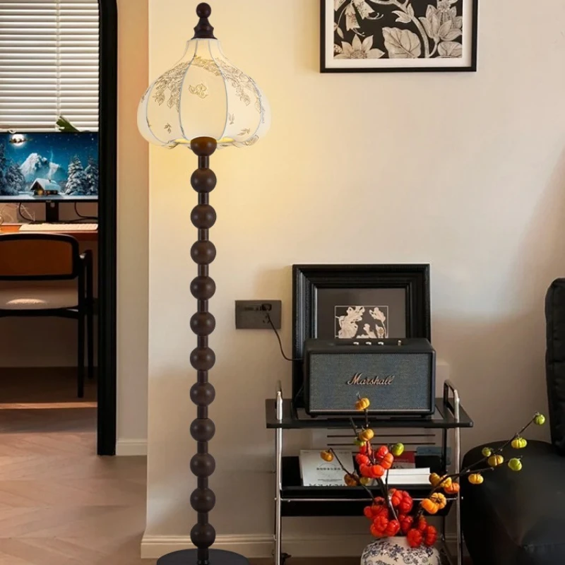 

Warm and exquisite texture French medieval living room new Chinese style bedroom atmosphere floor lamp
