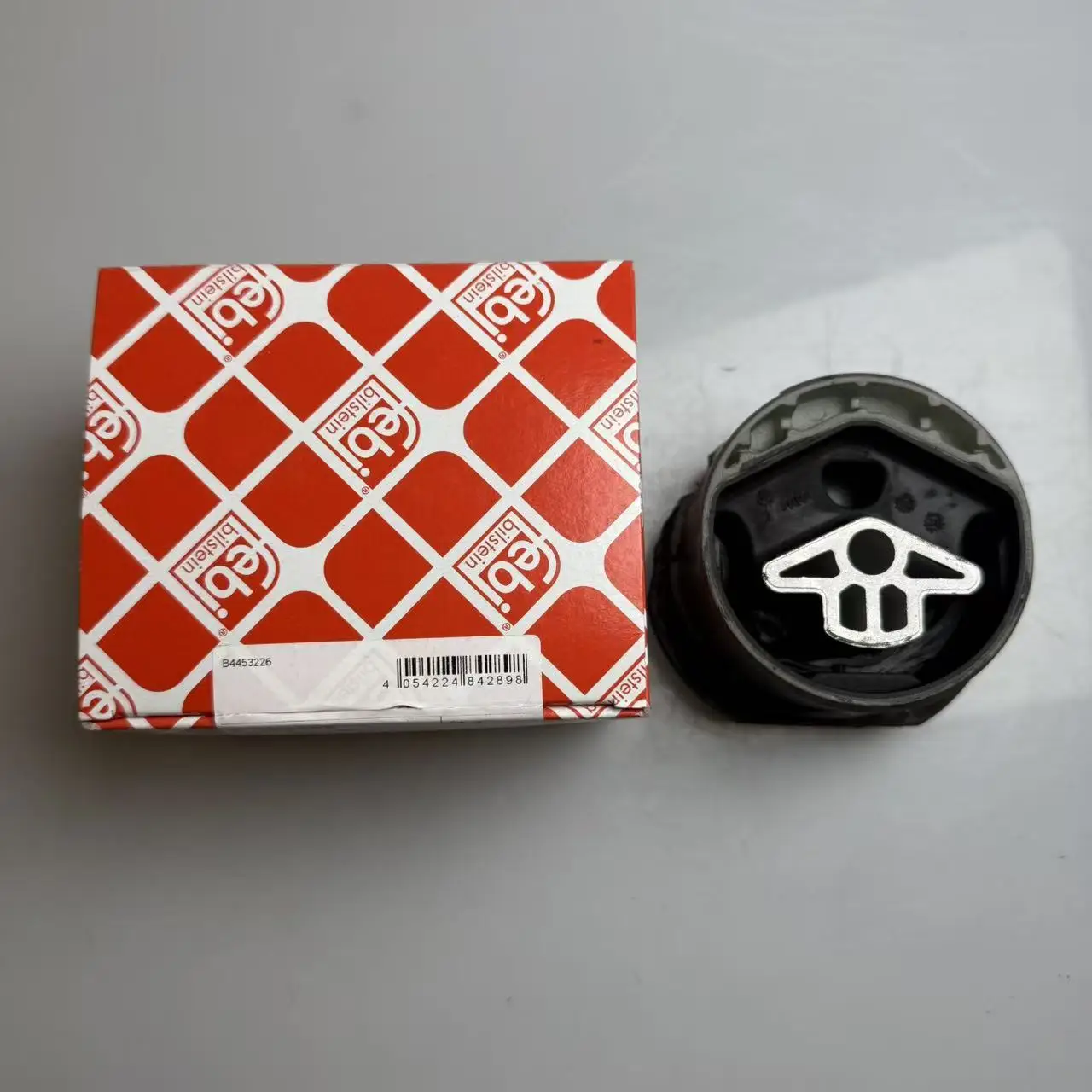 

Оригинальная опора коробки передач OEM 22326860537 FEBI для BMW 320dX, 320iX, 325LiX, X3 20iX