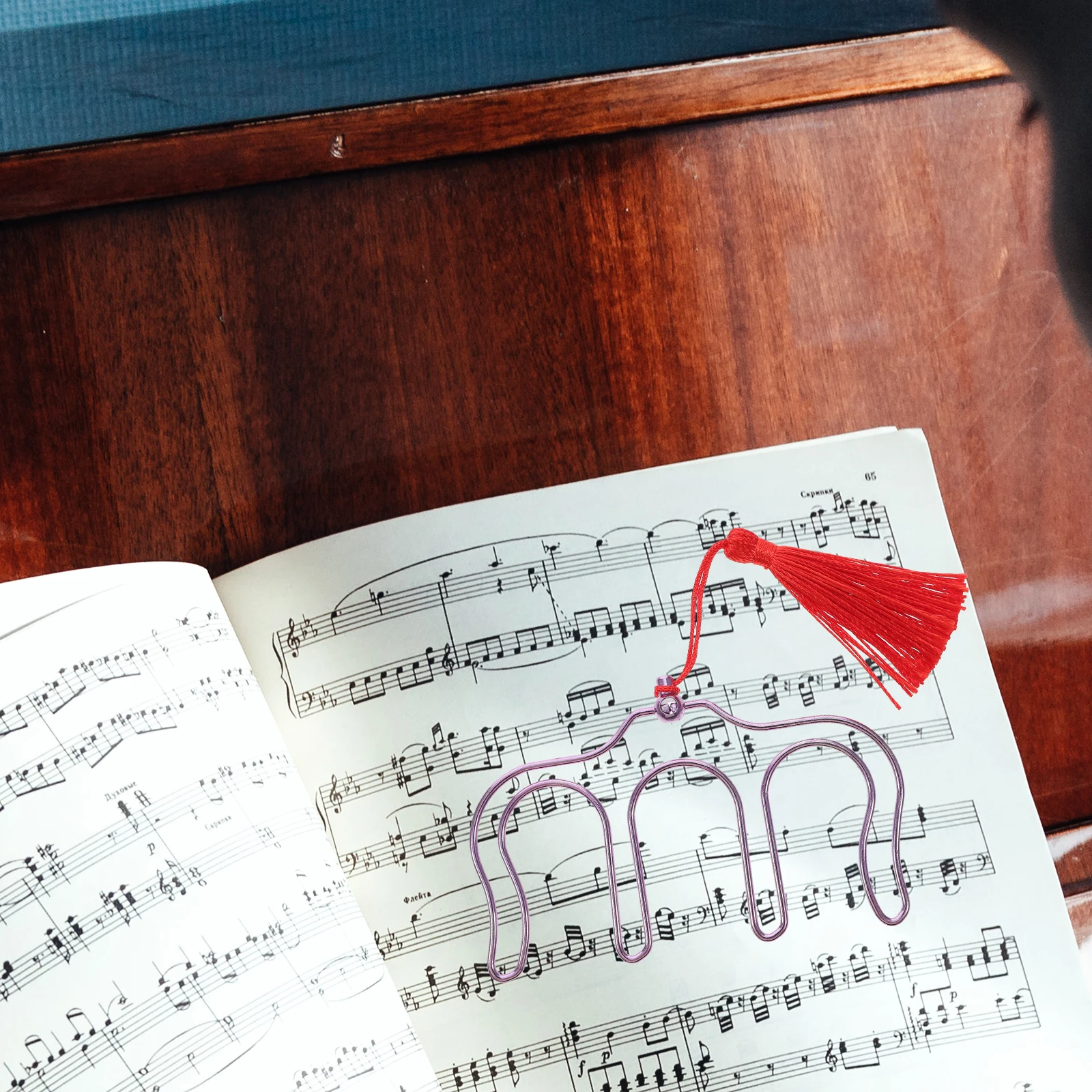 

2pcs Steel Music Sheet Clip Tassel Portable Page Holder For Piano Book Reading Music Note Shaped Score Clamp Instrument Supplies