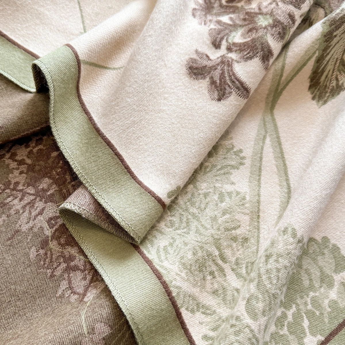 Brand Fashion Winter-Kaschmirschal für Damen – Pashmina-Schal mit Blumenmuster und Quasten, dicker, warmer Wickel- und Poncho – Detail 12