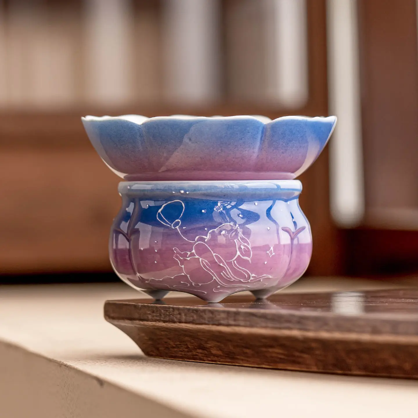 

Gradient Purple Hand Drawn Pile Carved Tea Strainer Ceramic Household Tea Set Filter