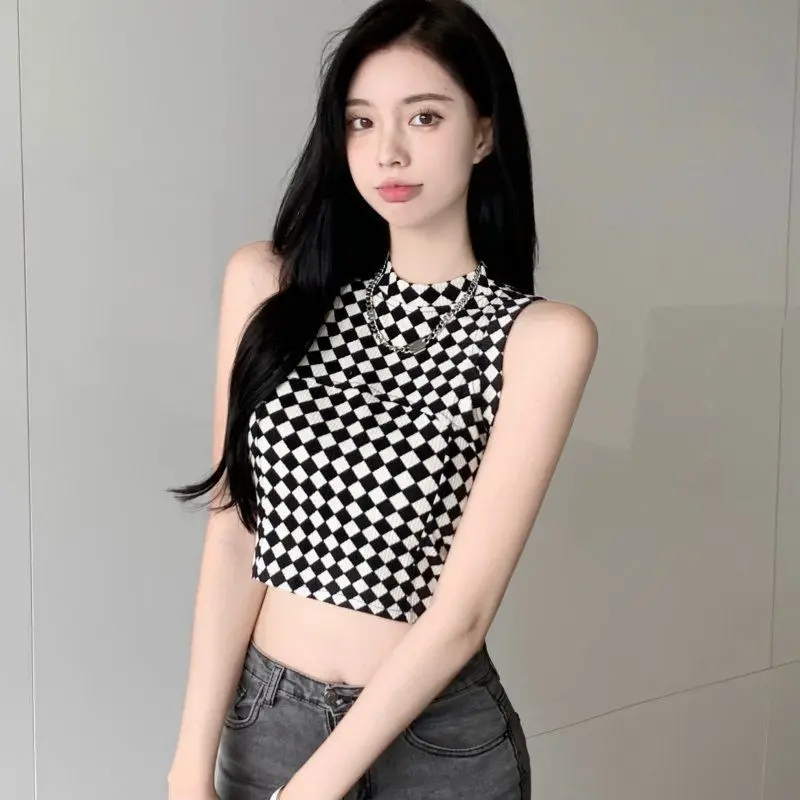 

Chic Striped Knit Vest Female Bodycon Halter Neck Crop Top Streetwear Y2K Style Summer Going Out