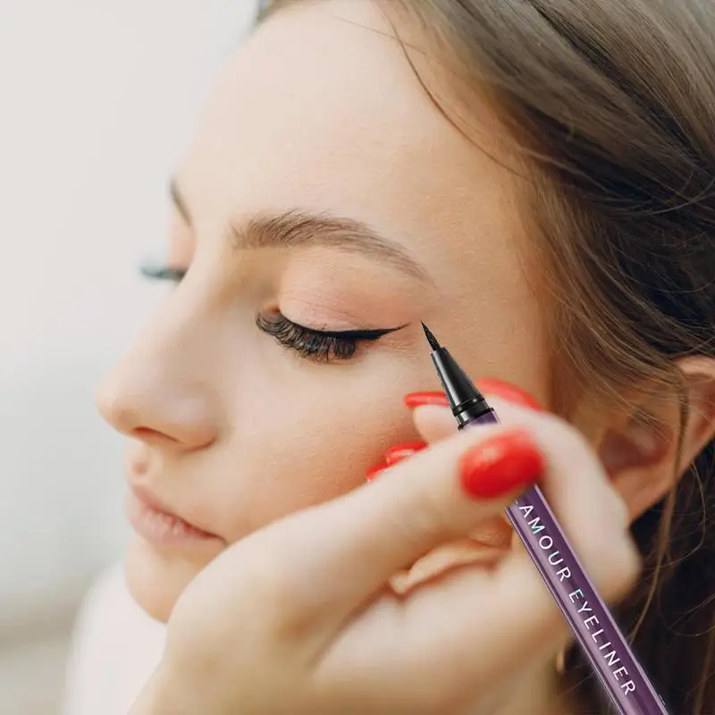 Eyeliner liquido impermeabile punta Fine impermeabile donna rivestimenti per occhi neri cosmetici per principianti ad asciugatura rapida abbigliamento lungo portatile