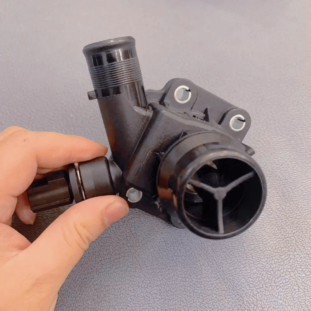 

AC-NEW Thermostat Housing for Volvo S60 S80 V70 V60 XC60 XC70 XC90 Land Rover LR2 OEM 31355151