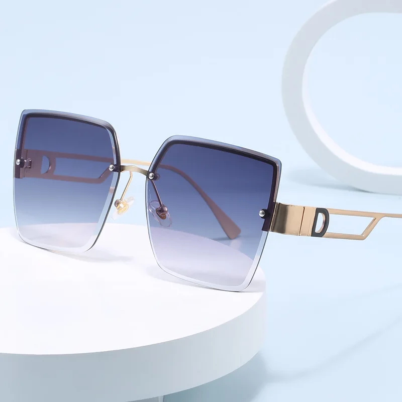 

​​2025 New Frameless Square Sunglasses Women, Metal Retro UV400 Street Style Y2K Vibe​​