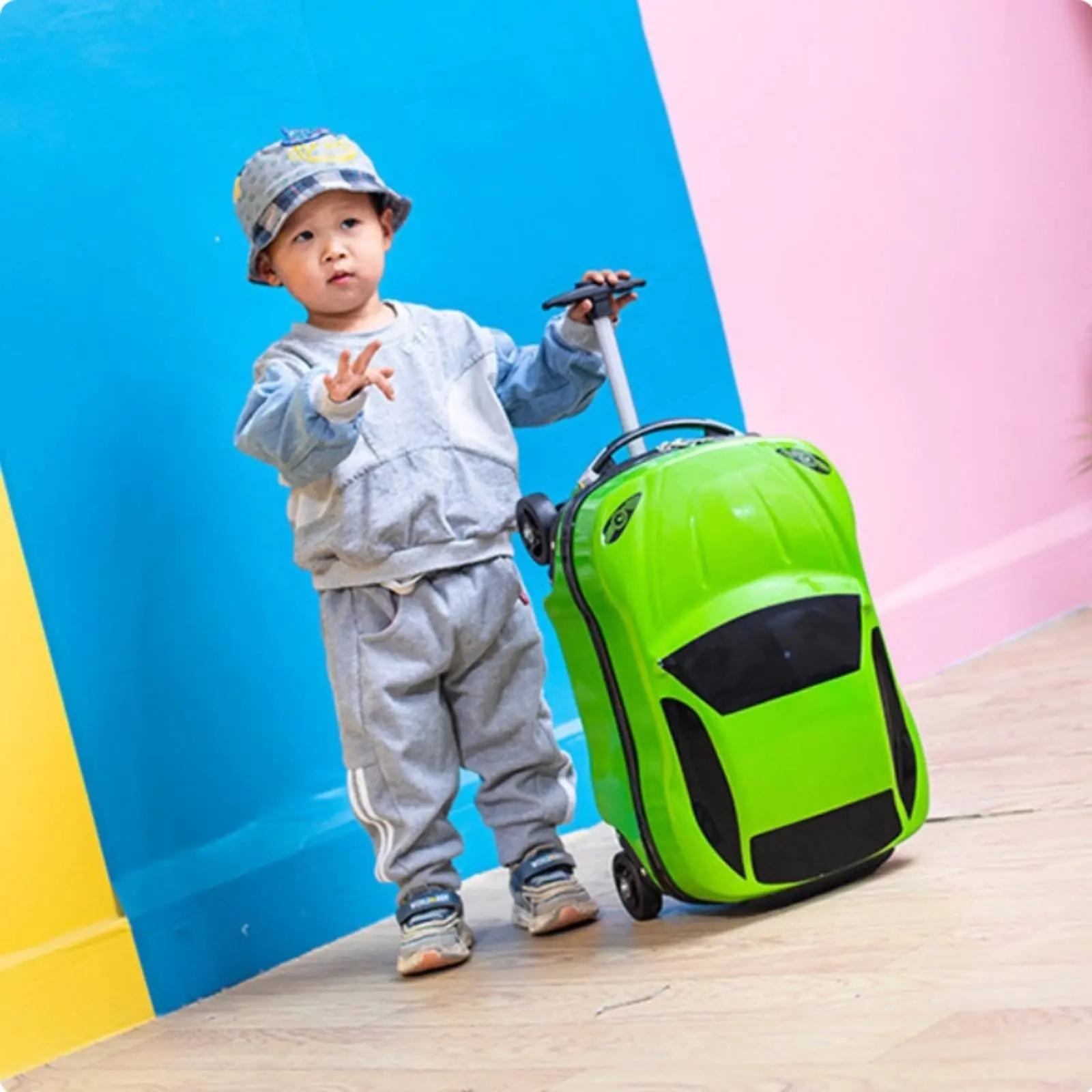 Kids Car Shaped Luggage Telescopic Handle Three-Dimensional Cartoon Car Suitcase Children's Sit-on Luggage Sturdy ABS+PC