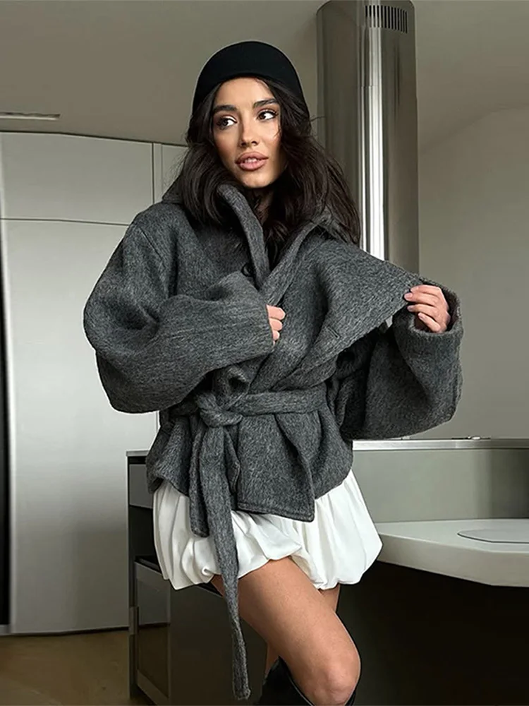 

2025 Autumn Winter Elegant Belt Pocket Thicken Warm Female Loose Outwears Lace Up Woolen Women Coat Full Sleeve Solid Lady Coat