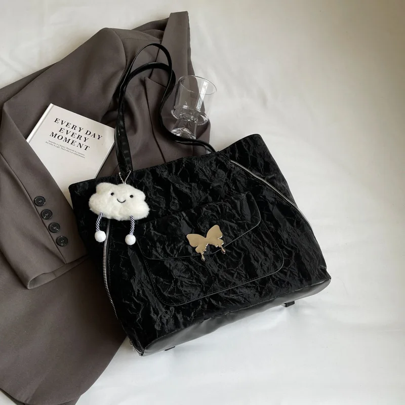 High quality hot selling wholesale niche fashionable large capacity single shoulder tote bag backpack diagonal cross bag women