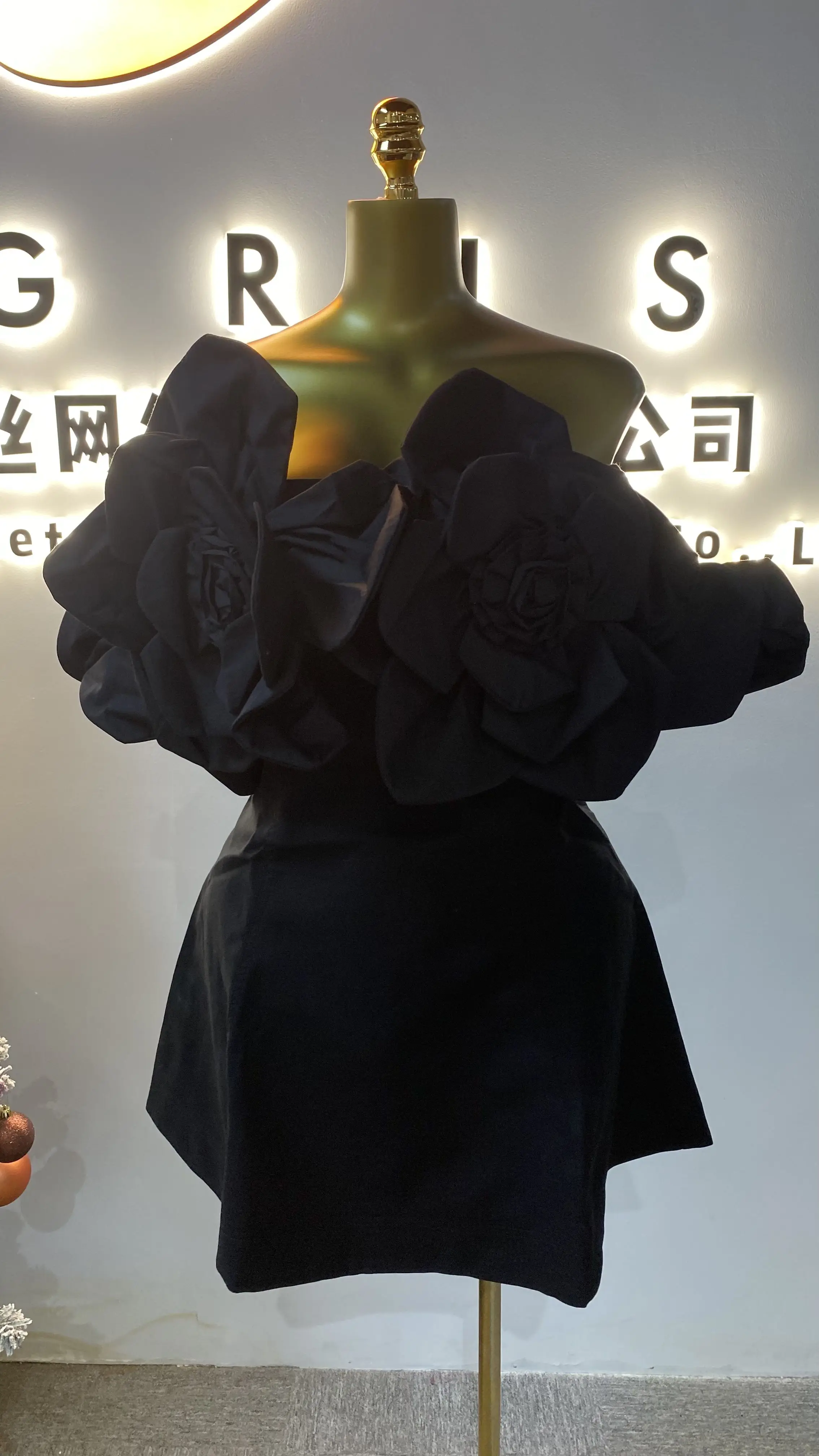 فستان نسائي أنيق مثير مكشوف الكتفين، طراز جديد 2025، تنورة قصيرة زهرية ثلاثية الأبعاد.-GZXX109 #6