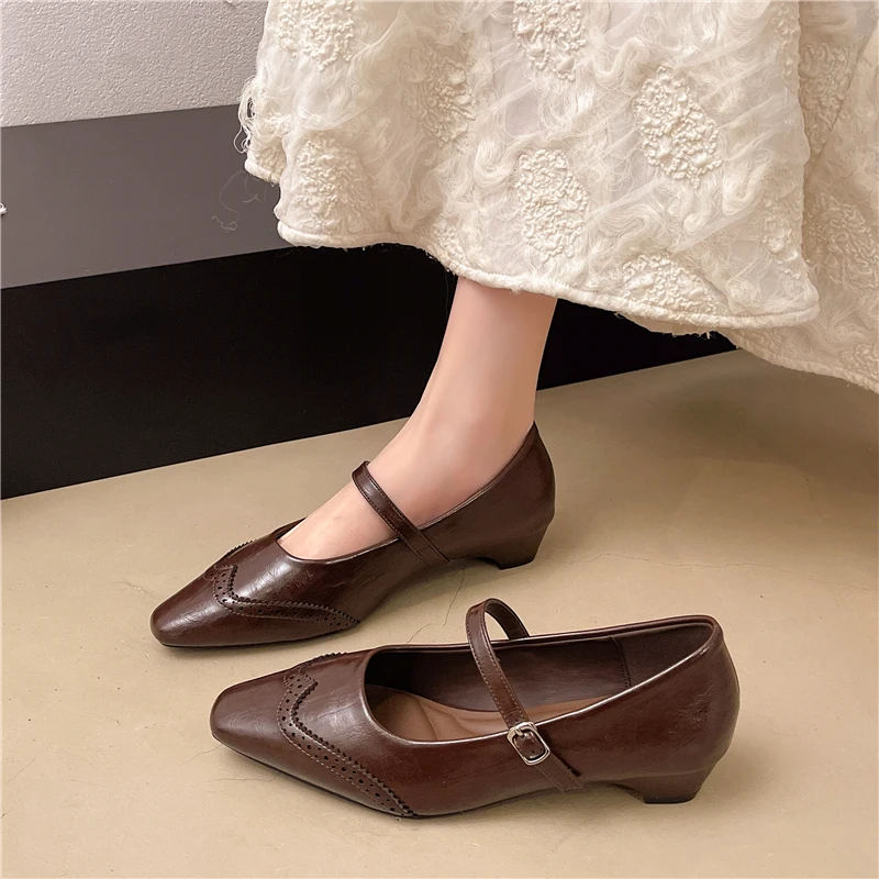 

Французские туфли на высоком каблуке 2026: Новинка, элегантные женские туфли с толстым каблуком и неглубоким вырезом