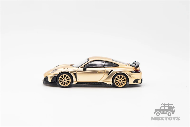 

XCarToys x Pop Race 1:64 singer GTR- golden Diecast Model Car