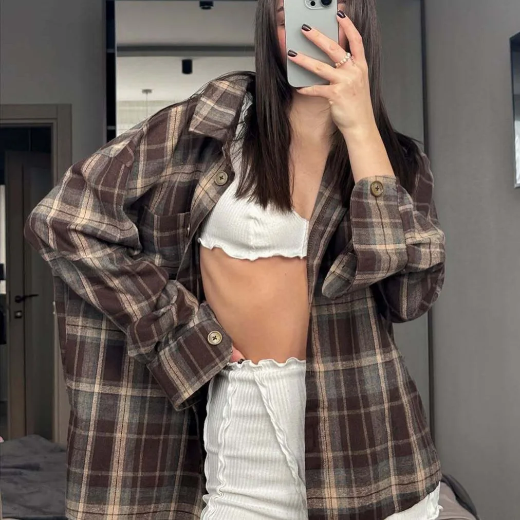2025 Autumn New Retro Plaid Shirt Jacket For Women Lazy Style Niche Design Loose Long Sleeve Outerwear Shirts