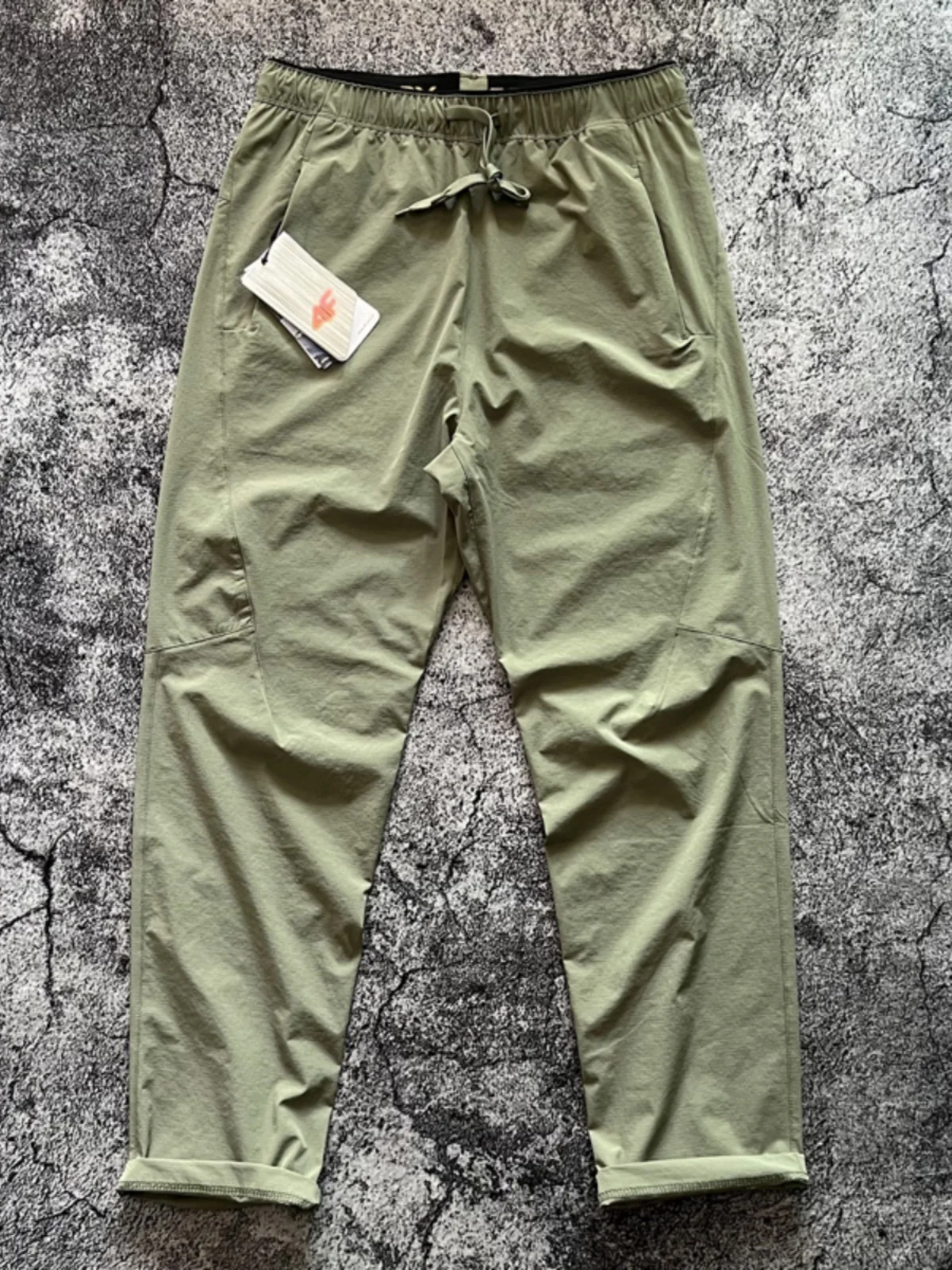 

Ультратонкие легкие дышащие быстросохнущие комфортные спортивные повседневные брюки на шнурке однотонные с охлаждающим эффектом