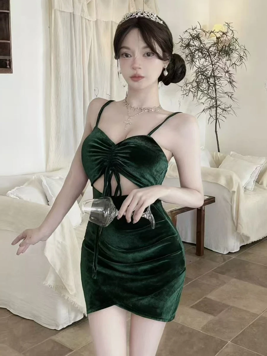 

Сексуальная ажурная бархатная юбка с запахом и ремешком в винтажном стиле для женщин до 24 лет. Подходит для свиданий и...