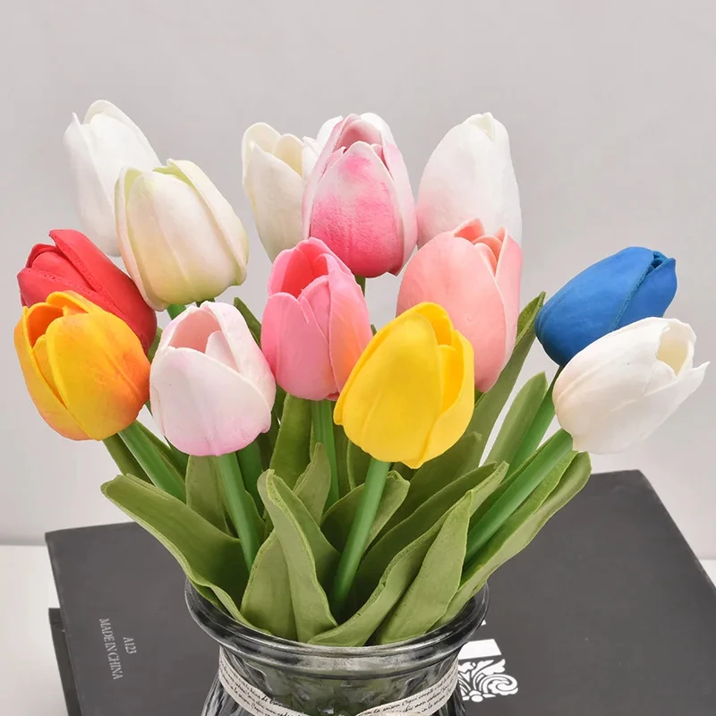 10Pcs Tulip Flowers Bouquet di tulipani artificiali PE Foam fiore finto per la decorazione della cerimonia nuziale decorazione del Bouquet da