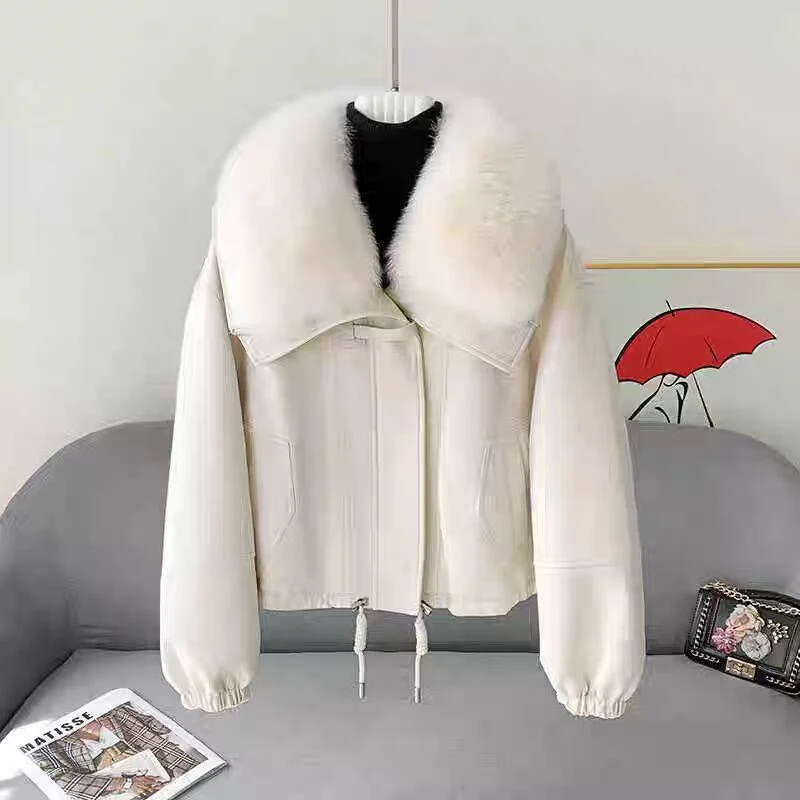 كبير الفراء طوق أسفل سترة قطن المرأة قصيرة 2025 شتاء جديد دافئ وبارد مقاومة الراقية سترة معطف فرو الغزلان